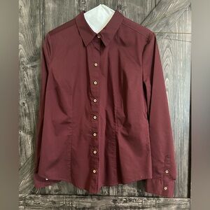 Classic Button down women’s Shirt M